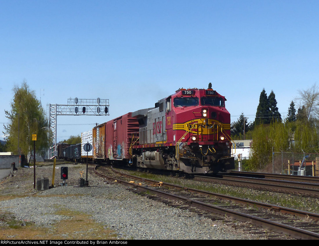 BNSF 750 North